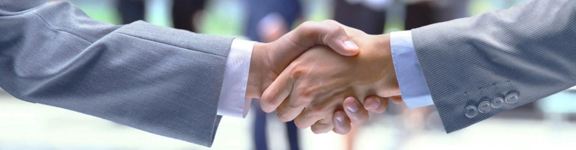 हमसे संपर्क करें